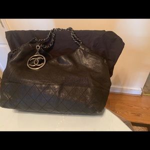 CHANEL Coco Cabas Vintage Leather Shoulder Bag Tot